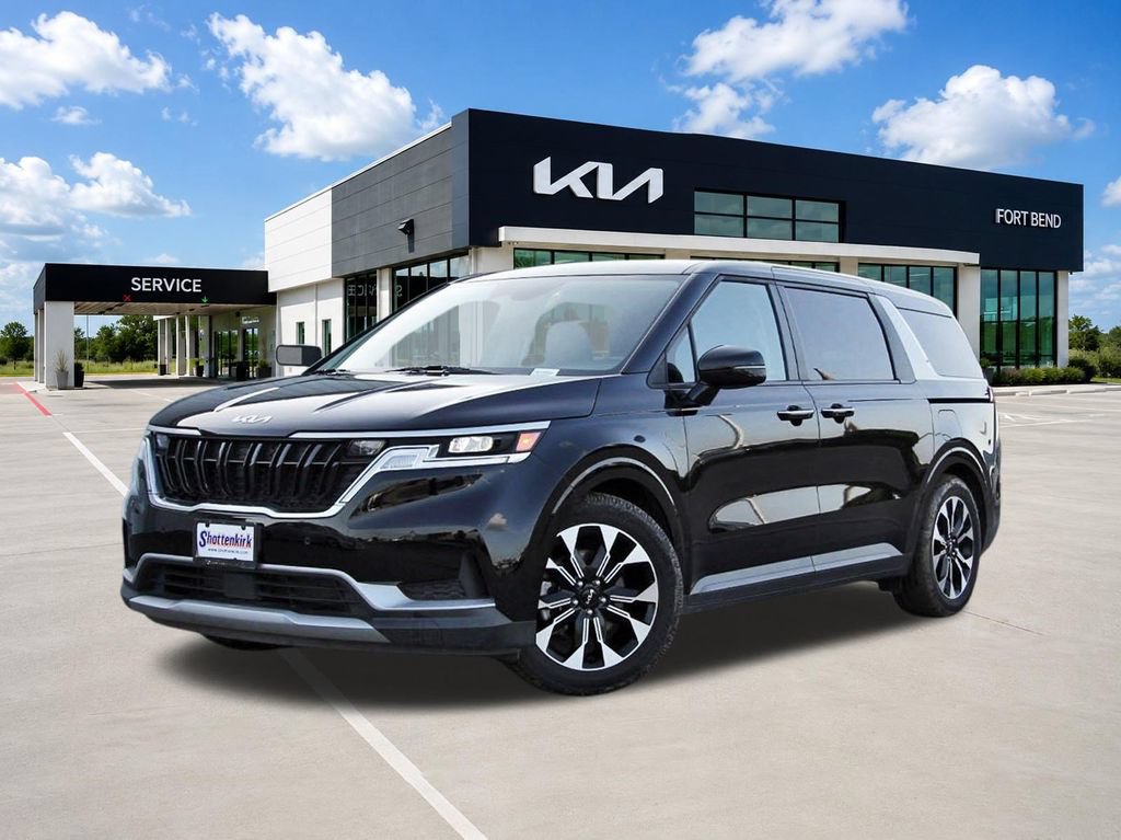 Used 2022 Kia Carnival EX FWD image 1