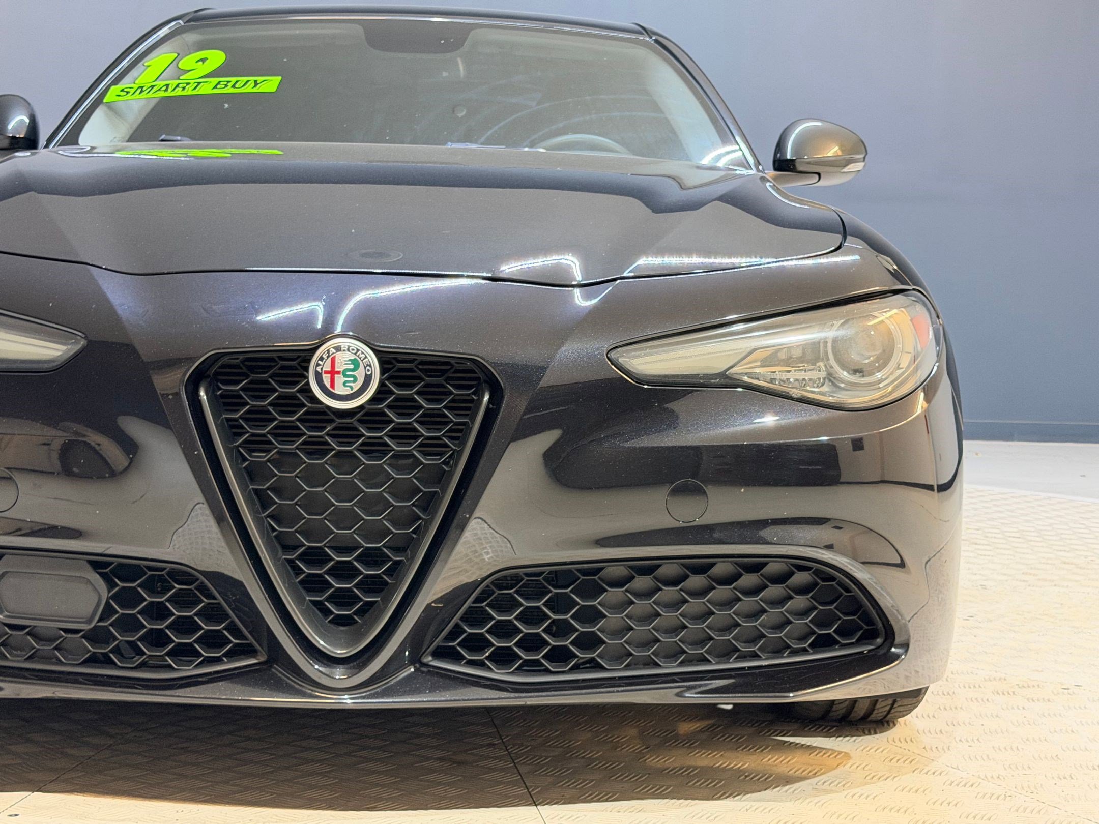 Used 2019 Alfa Romeo Giulia w/ Nero Edizione RWD image 20