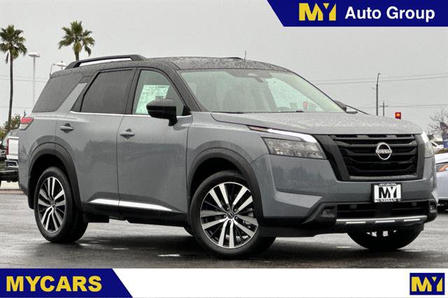 New 2025 Nissan Pathfinder Platinum image 1