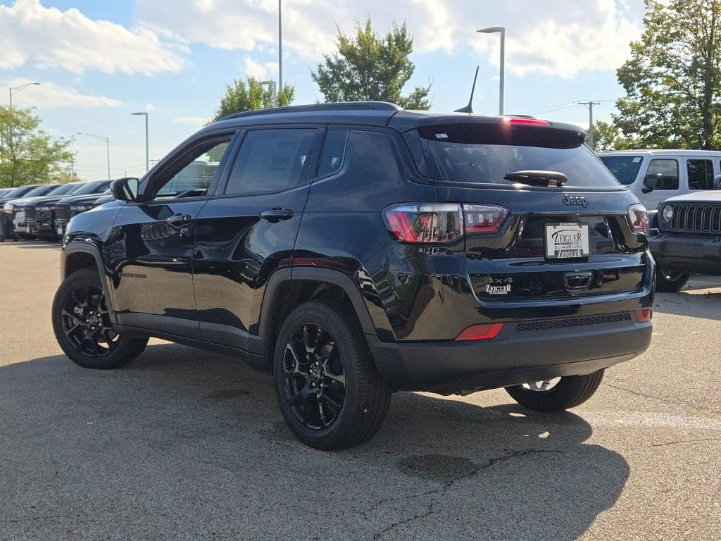 New 2026 Jeep Compass Latitude image 14