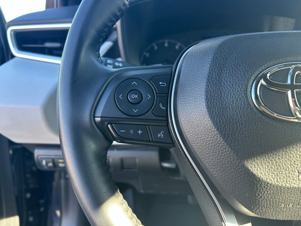 Used 2023 Toyota Corolla SE w/ SE Premium Package image 14