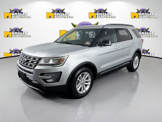Used 2017 Ford Explorer XLT image 1