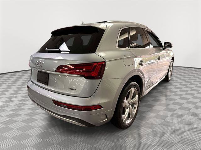 Used 2021 Audi Q5 2.0T Premium Plus w/ Premium Plus Package AWD/4WD image 3