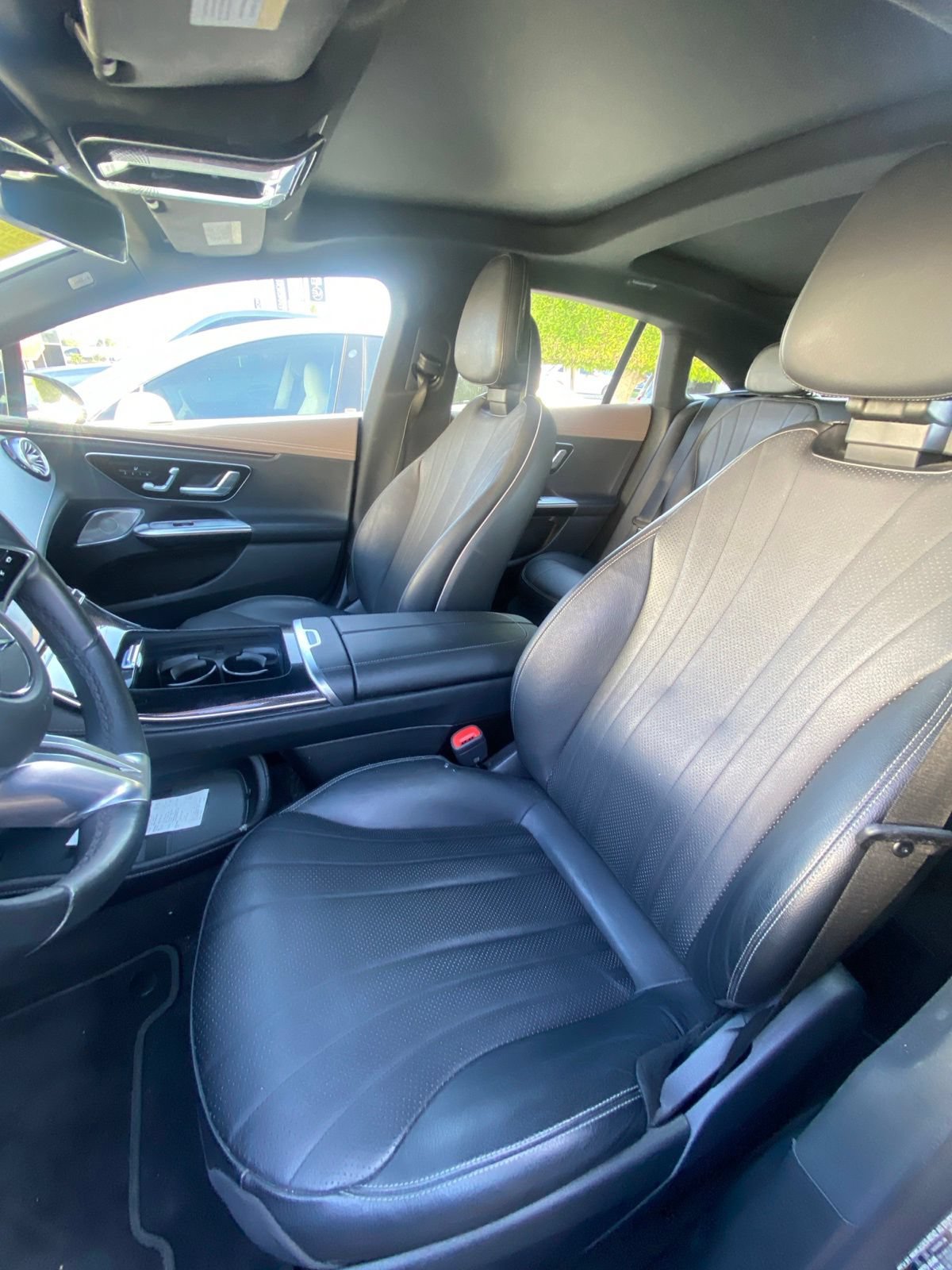 Used 2023 Mercedes-Benz EQE 500 4MATIC Sedan image 7