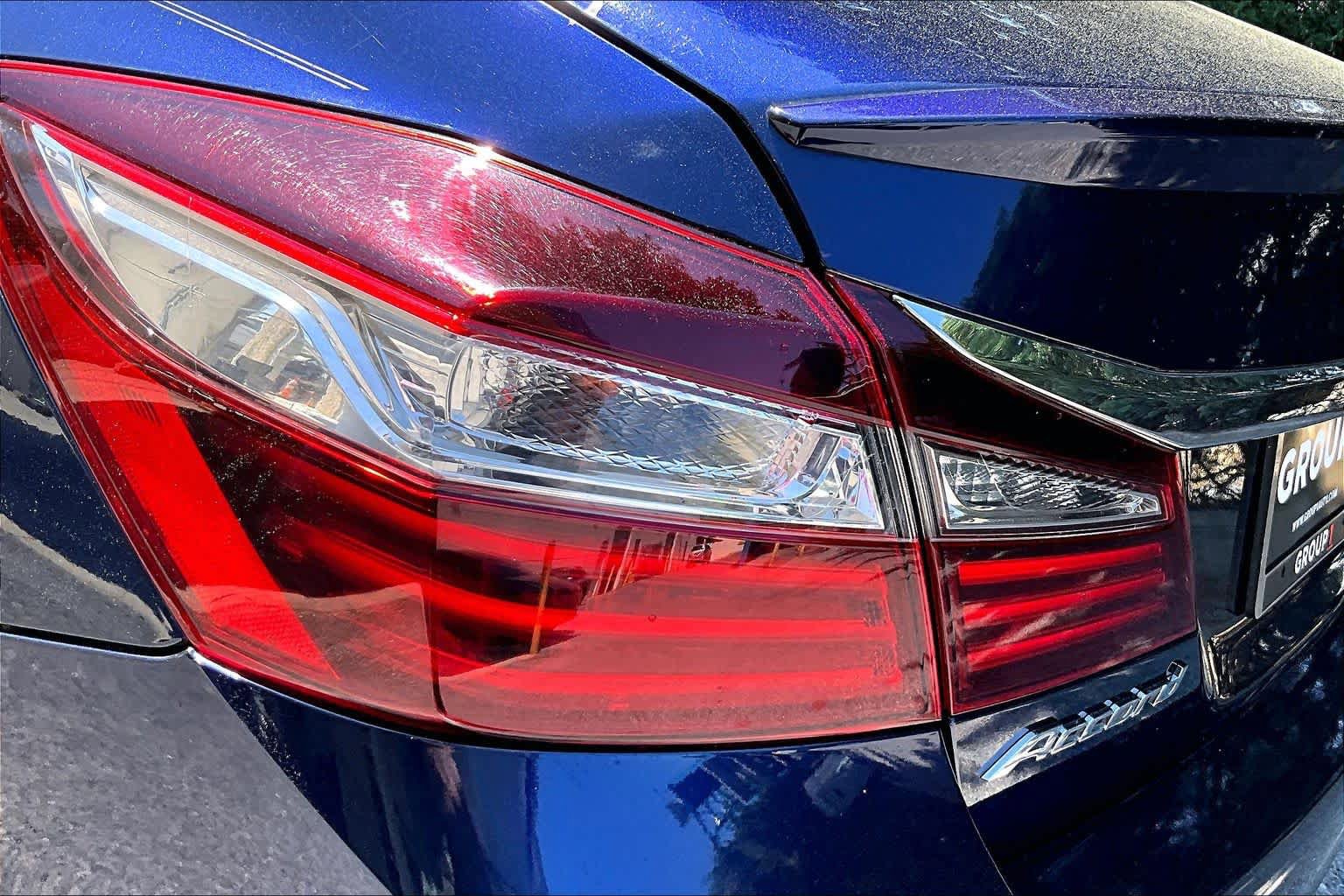 Used 2017 Honda Accord Sport image 28