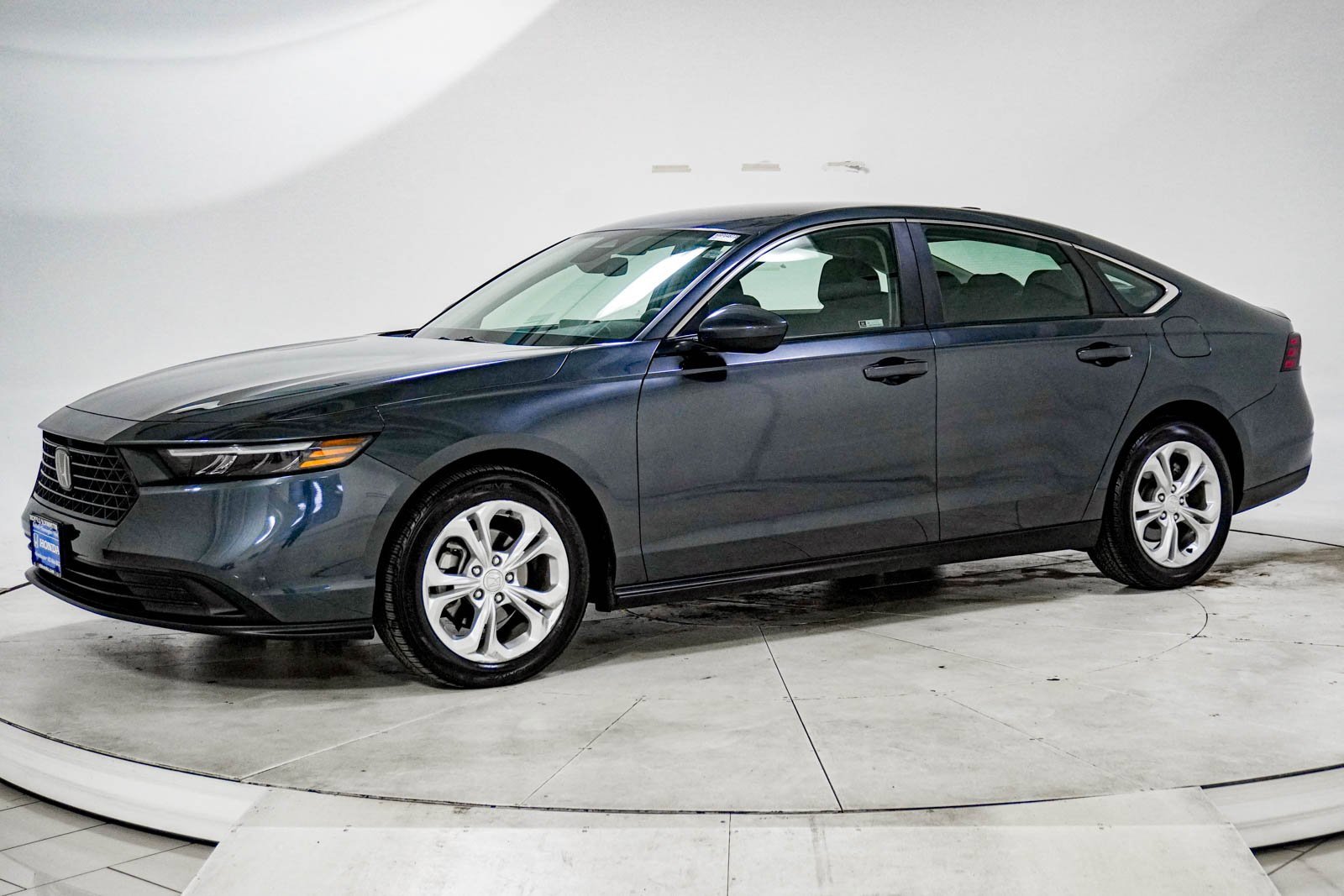 Used 2023 Honda Accord LX image 4