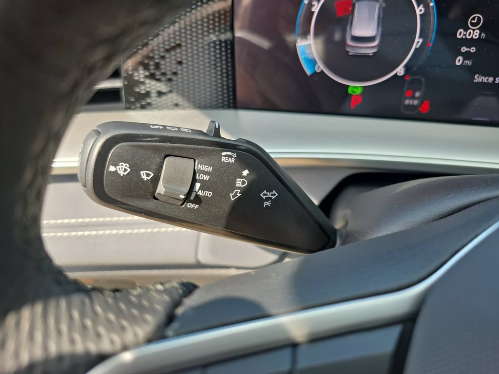 New 2026 Volkswagen Tiguan SE R-Line AWD/4WD image 22