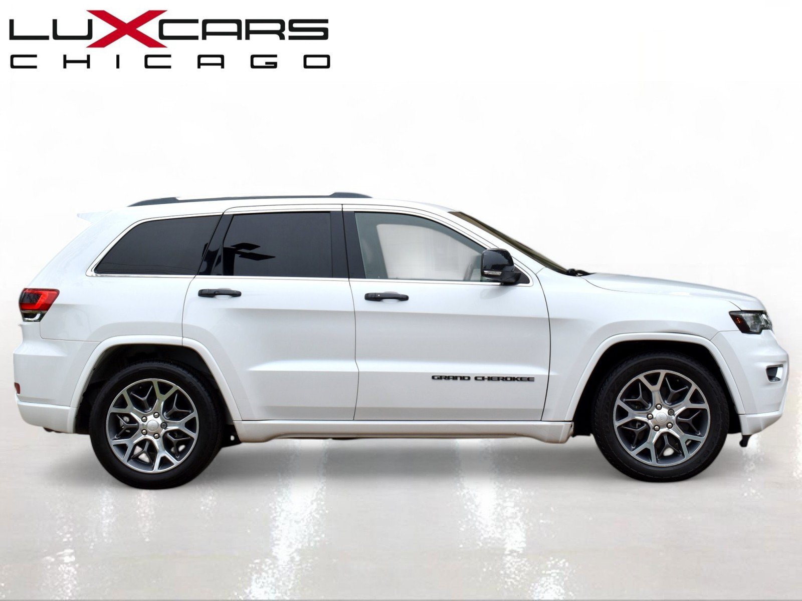Used 2020 Jeep Grand Cherokee Overland AWD/4WD image 8