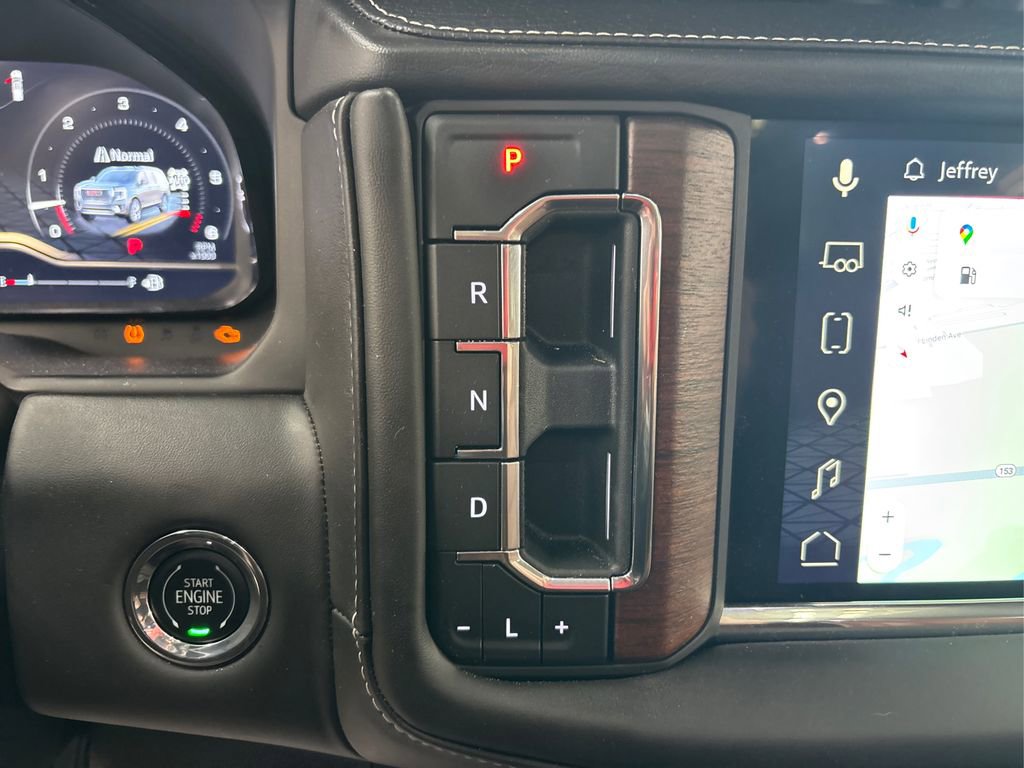 Used 2023 GMC Yukon Denali Ultimate image 41