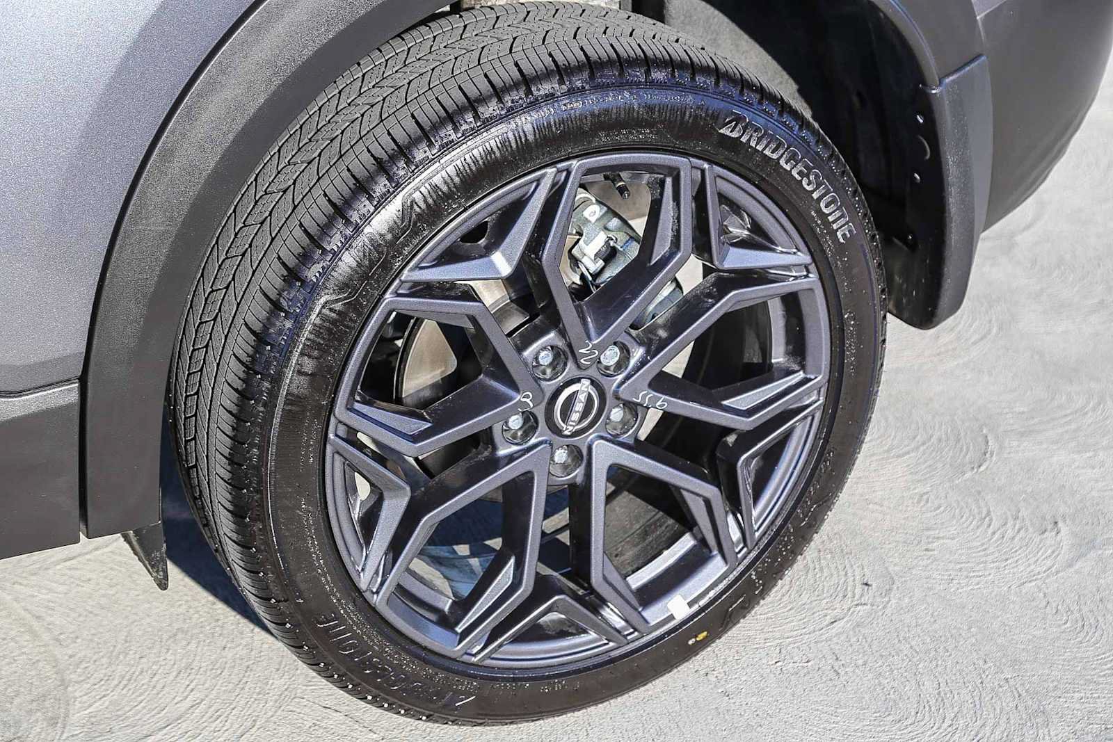 Used 2026 Nissan Kicks SR FWD image 10