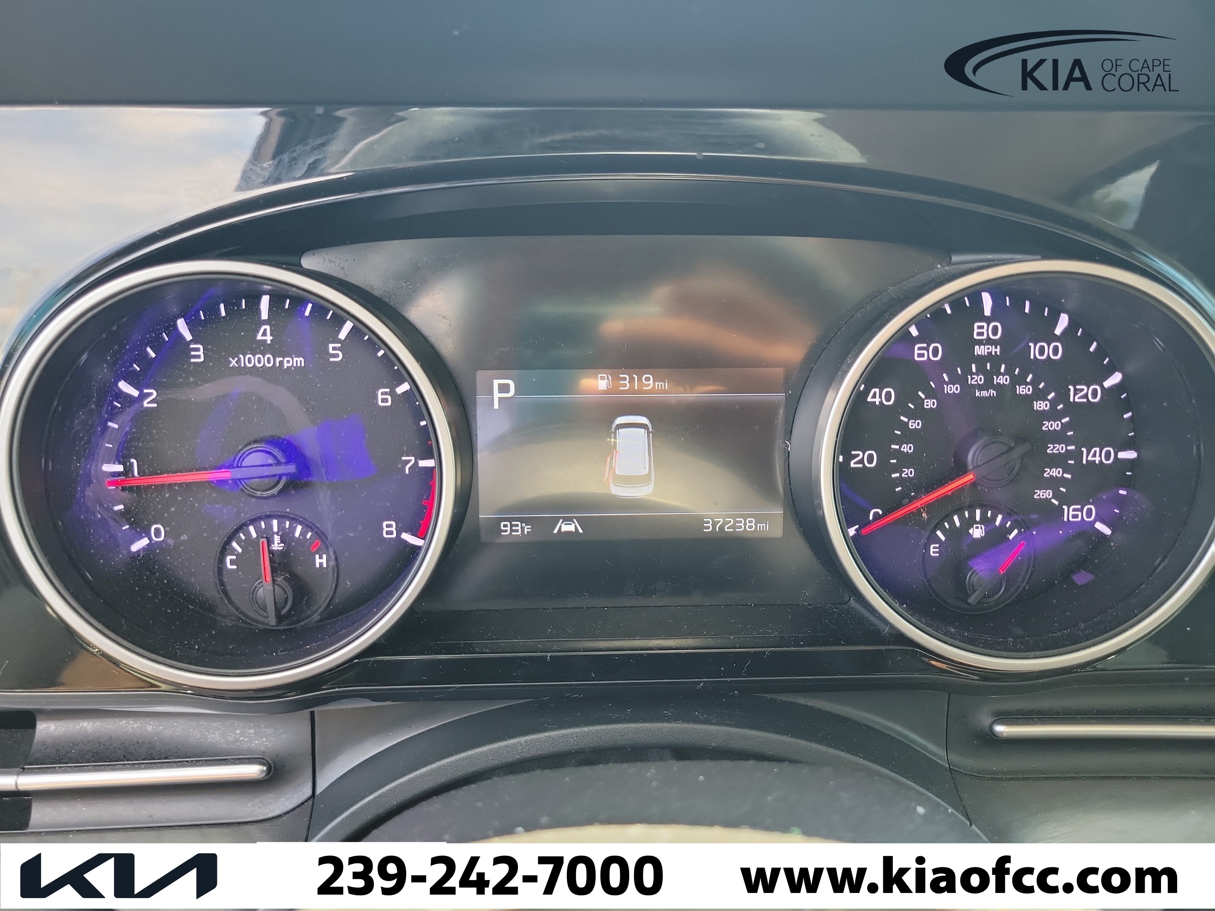 Certified 2023 Kia Carnival EX FWD image 28
