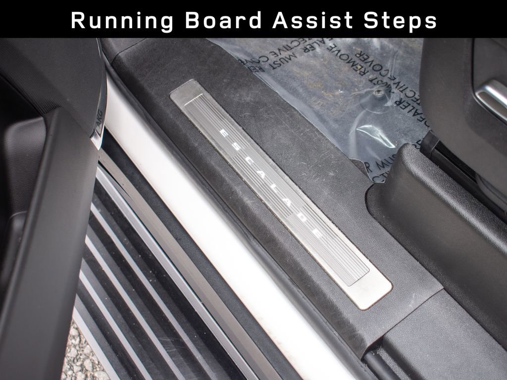 Used 2023 Cadillac Escalade Sport Platinum w/ LPO, ONYX Package image 17