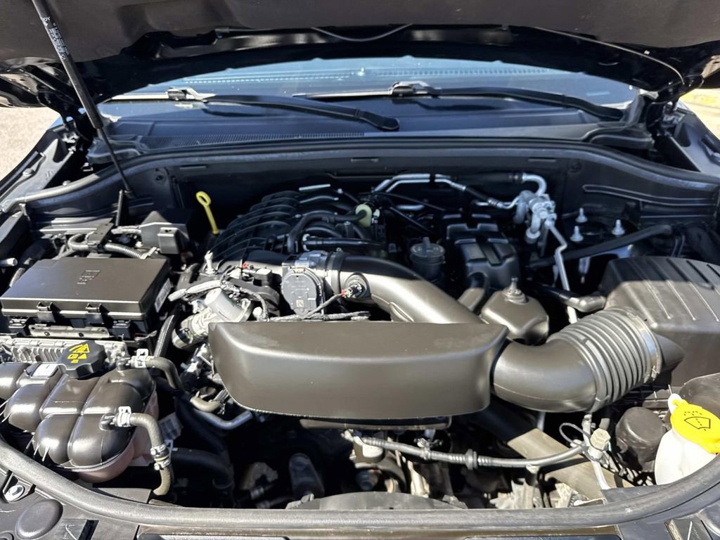 Used 2023 Dodge Durango GT image 3