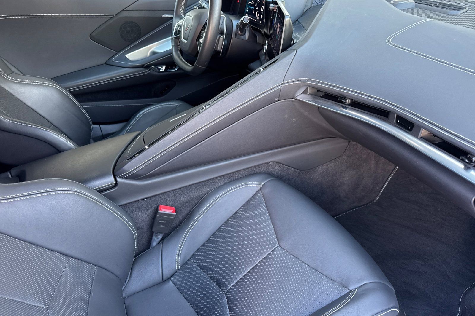 Used 2023 Chevrolet Corvette Stingray Coupe w/ Engine Appearance Package image 14