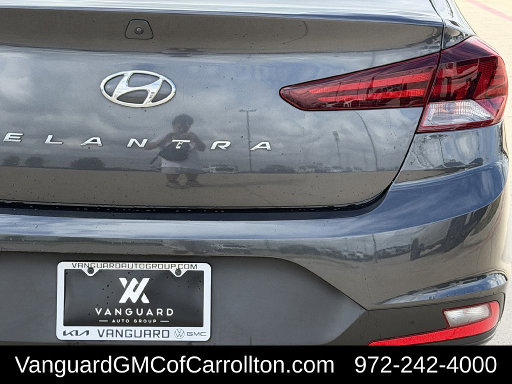 Used 2020 Hyundai Elantra SE FWD image 8