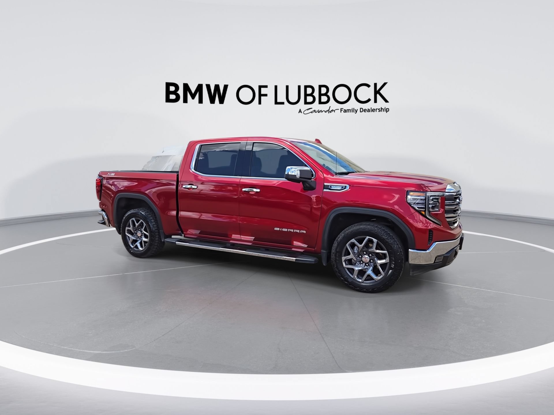 Used 2023 GMC Sierra 1500 SLT AWD/4WD image 2