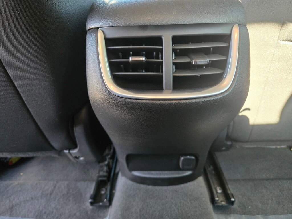 Used 2022 Chevrolet Malibu LT image 16