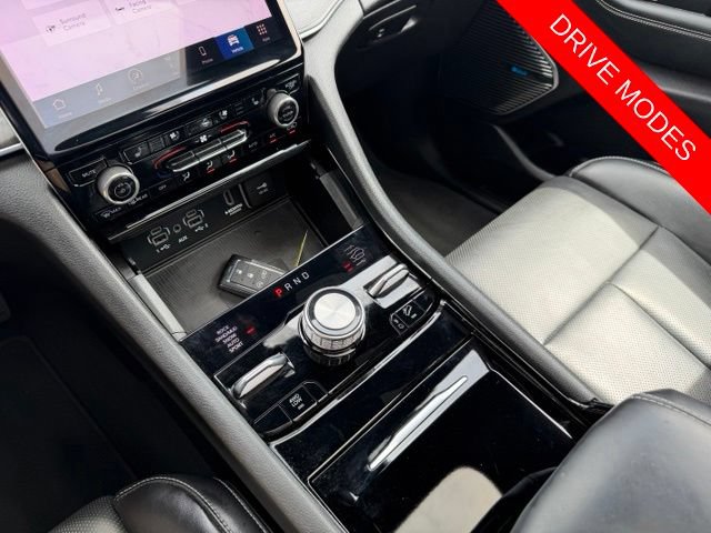 Used 2023 Jeep Grand Cherokee Overland w/ Advanced Protech Group III AWD/4WD image 47