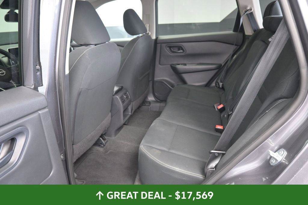 Used 2024 Nissan Rogue S FWD image 17