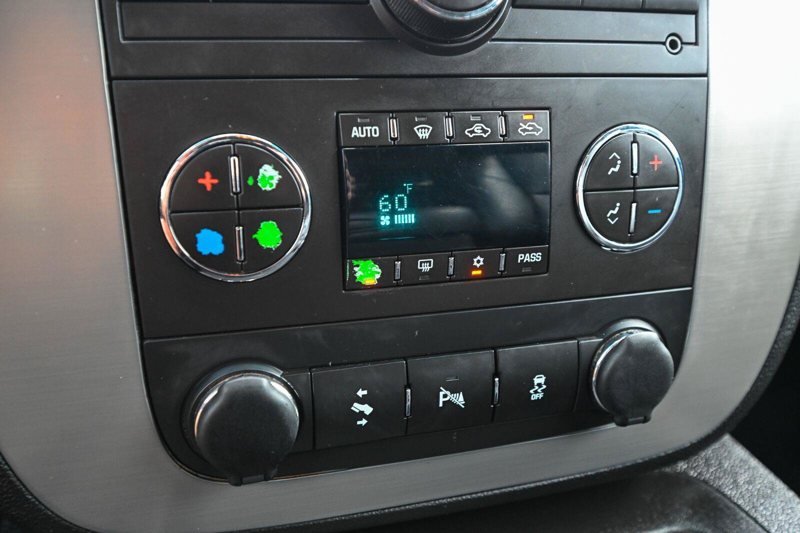 Used 2013 GMC Sierra 2500 SLT w/ SLT Convenience Package AWD/4WD image 34