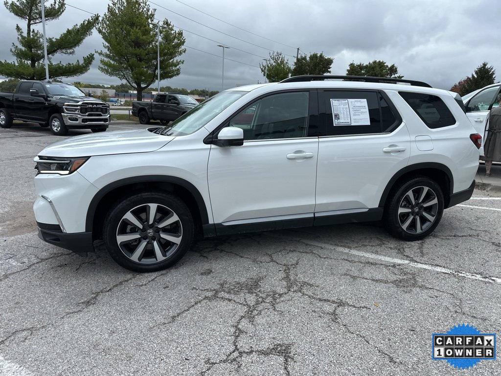 Used 2025 Honda Pilot Touring image 16