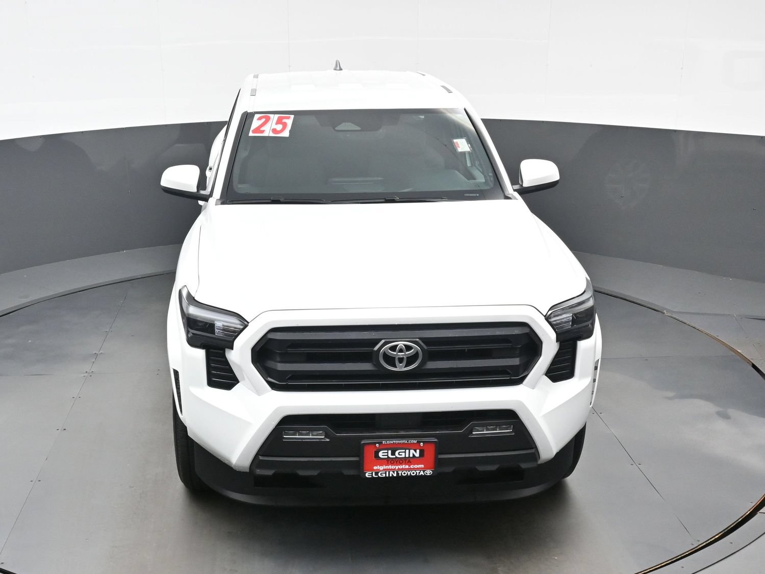Used 2025 Toyota Tacoma SR5 AWD/4WD image 35