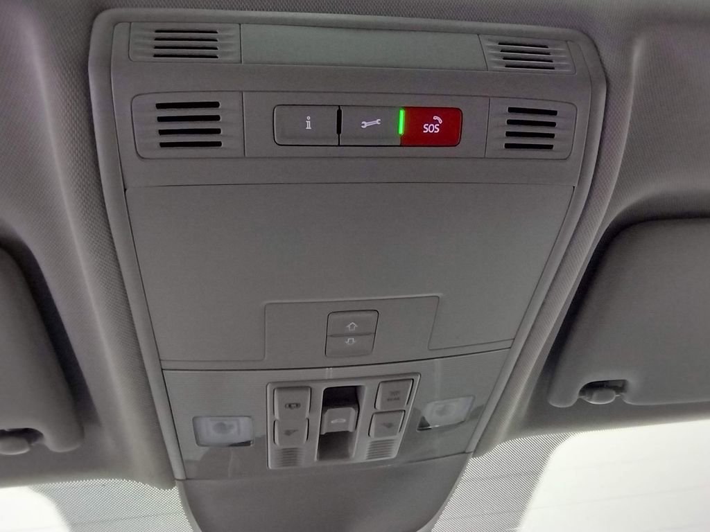 New 2026 Volkswagen Taos SE AWD/4WD image 30