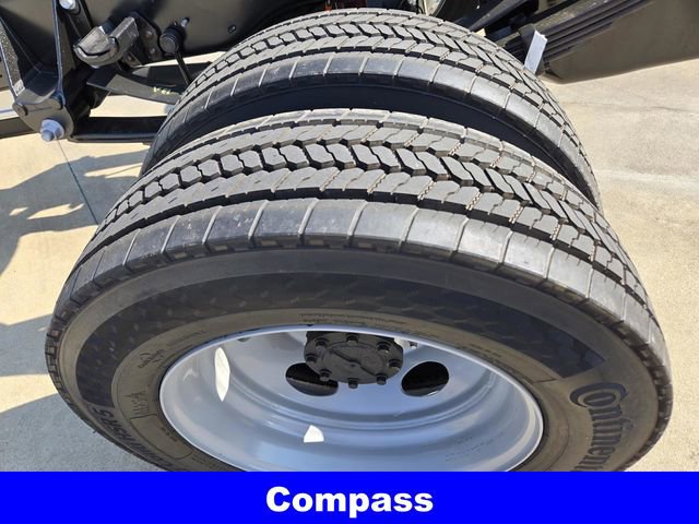 New 2026 Ford F550 4x4 Crew Cab Super Duty image 10