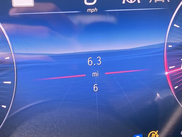 Used 2024 Mercedes-Benz CLE 300 4MATIC Coupe image 11