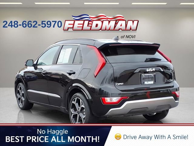 Used 2024 Kia Niro EX Touring image 3