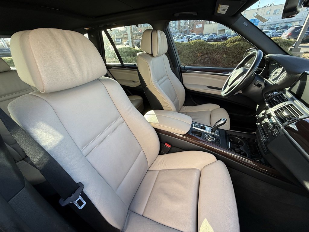 Used 2011 BMW X5 xDrive35i image 42