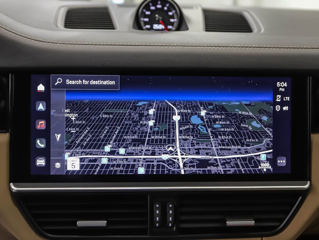 Used 2022 Porsche Cayenne GTS image 16