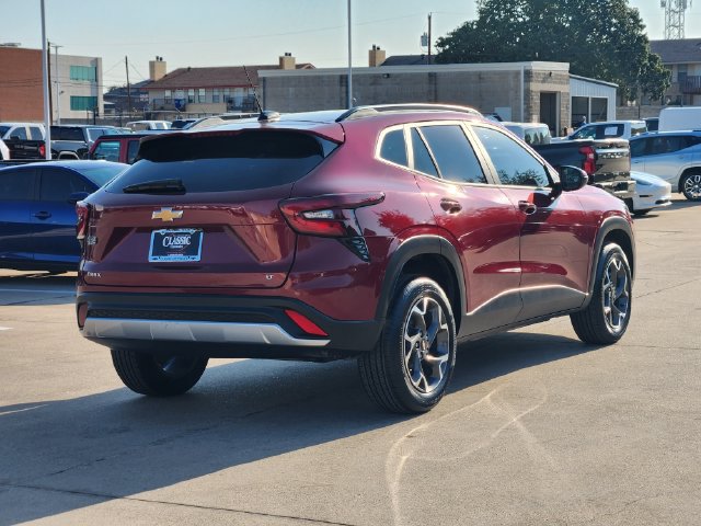 Used 2024 Chevrolet Trax LT w/ Driver Confidence Package FWD image 13