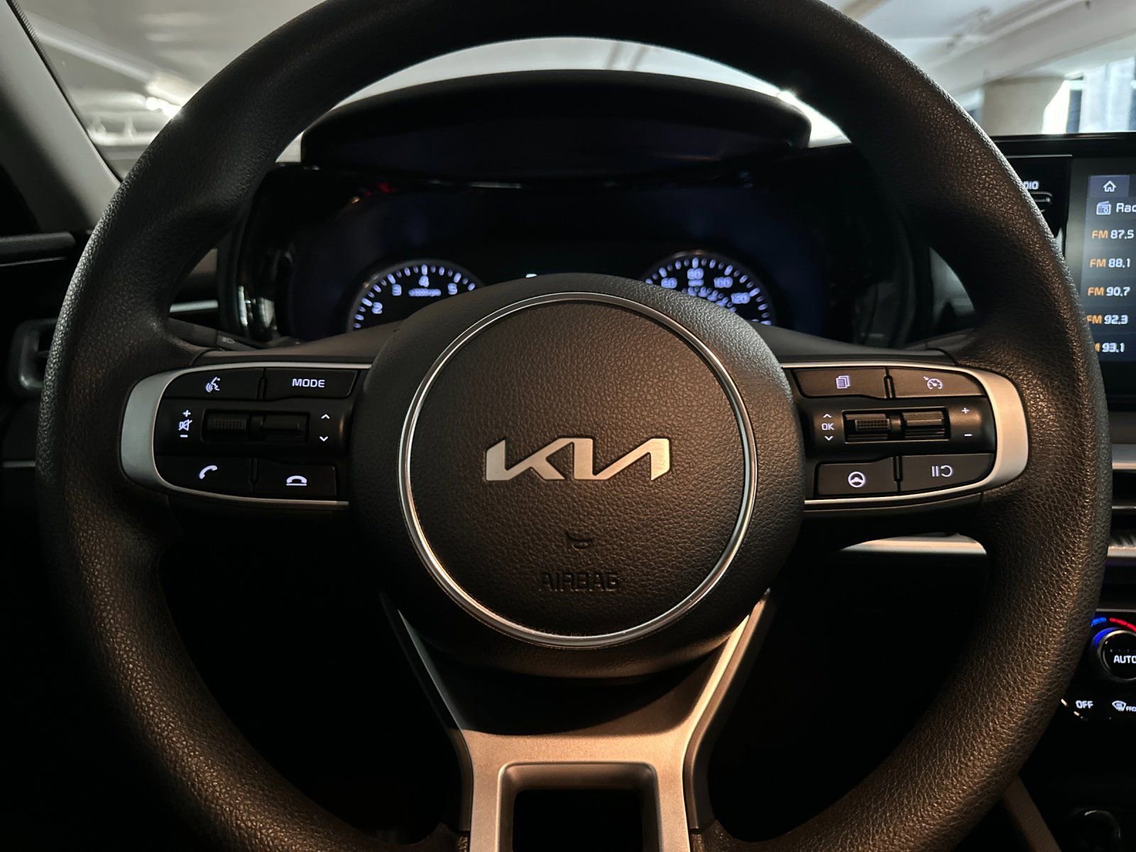 Certified 2023 Kia K5 LXS image 30