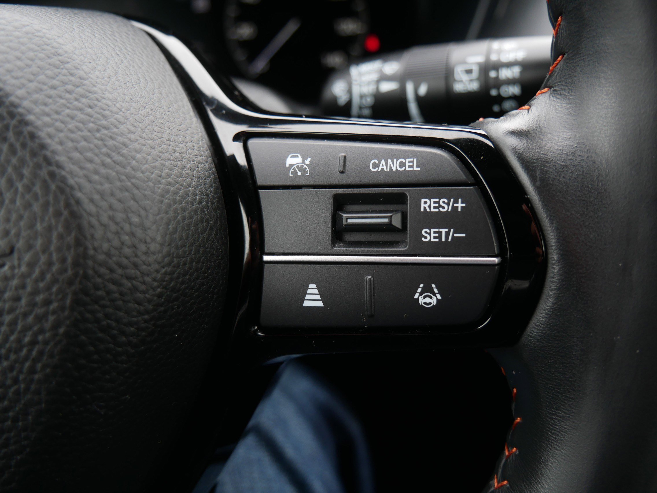 Certified 2023 Honda HR-V Sport image 28