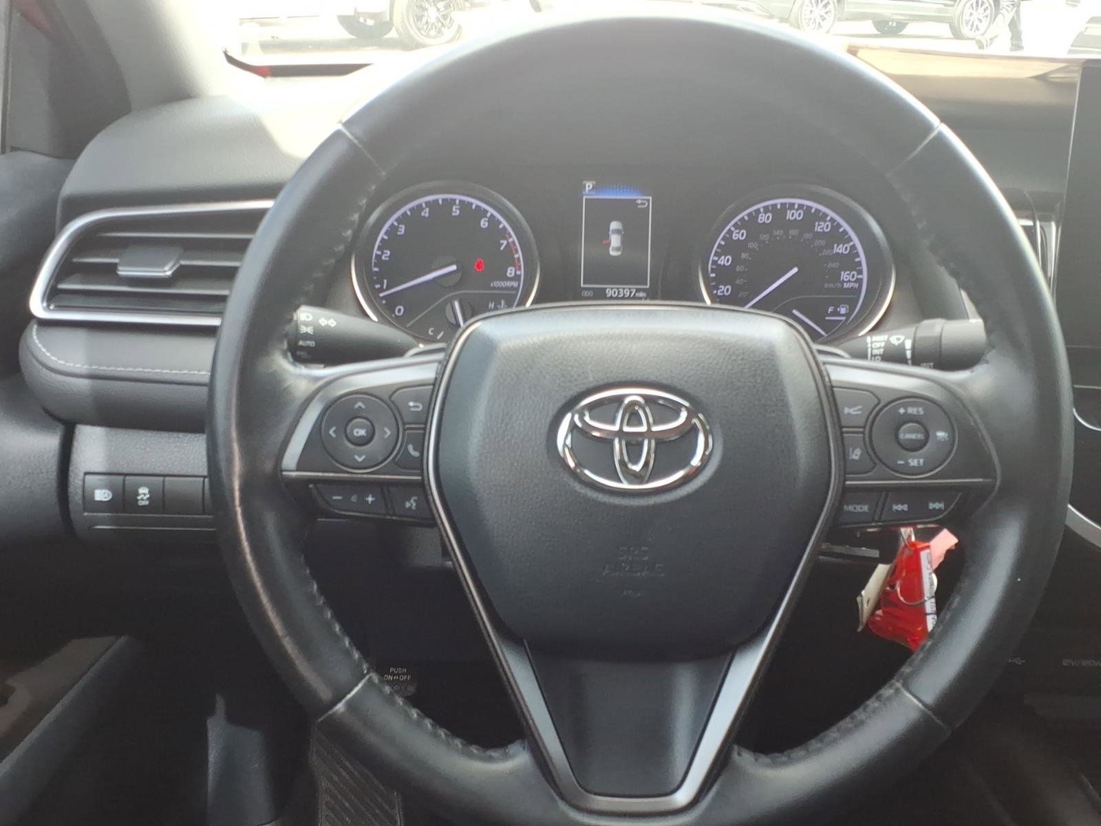 Used 2021 Toyota Camry SE w/ Carpet Mat Package (TMS) FWD image 12