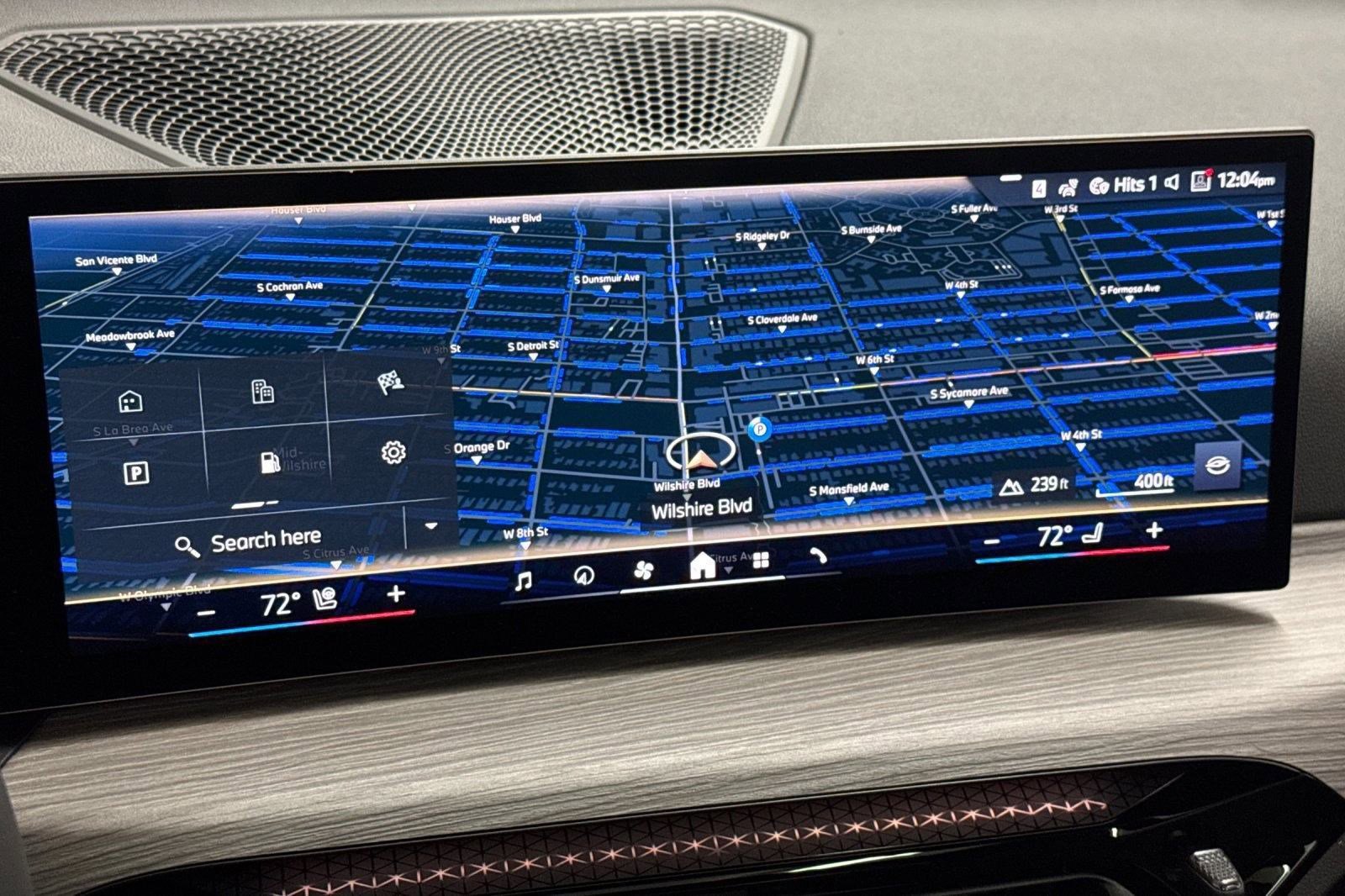 New 2026 BMW 330i Sedan w/ Premium Package image 23