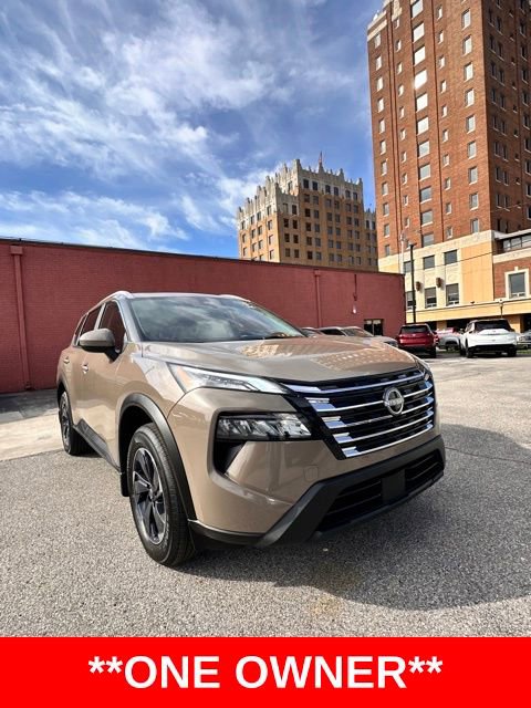 Certified 2024 Nissan Rogue SV w/ SV Premium Package AWD/4WD image 3