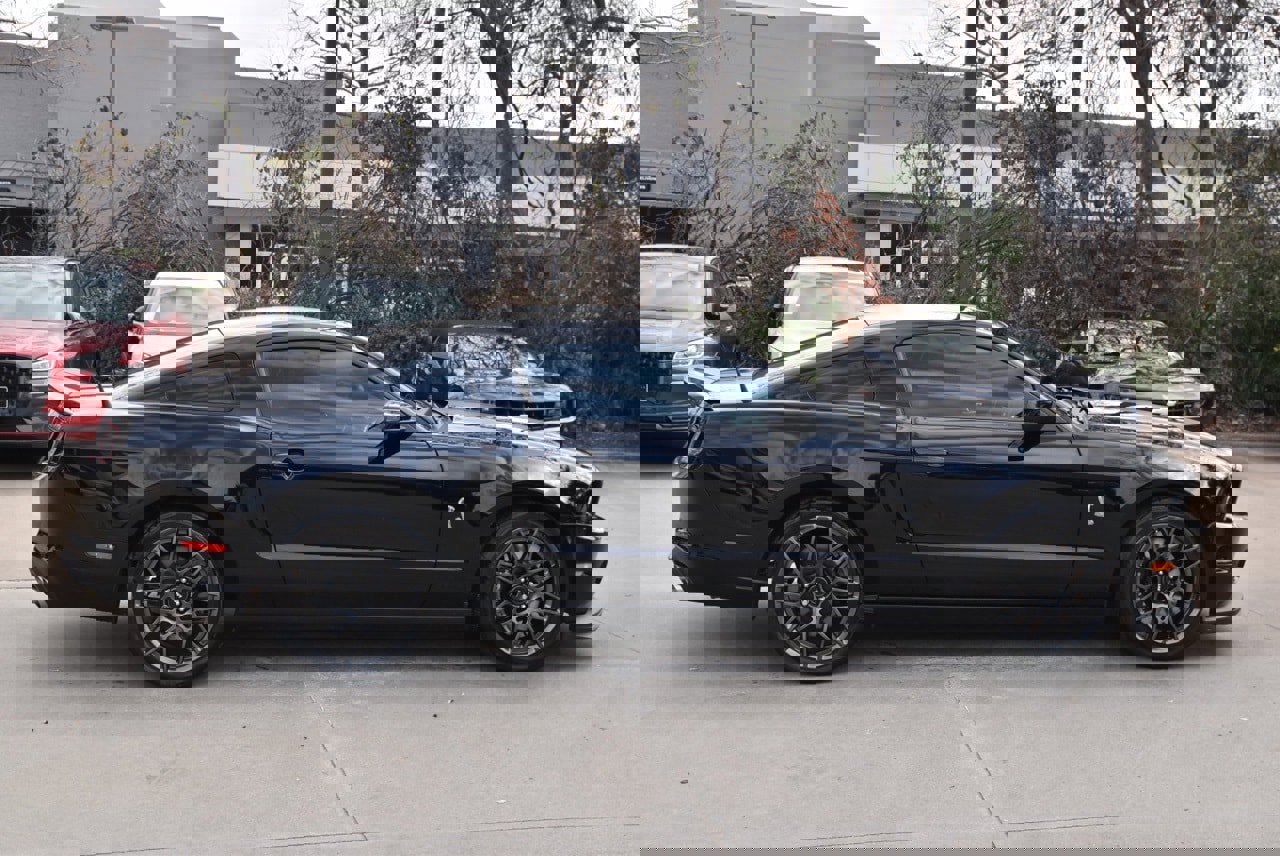 Used 2013 Ford Mustang Shelby GT500 image 6