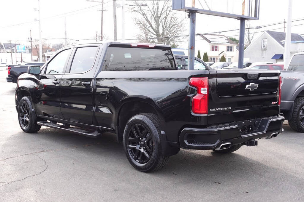 Used 2024 Chevrolet Silverado 1500 RST AWD/4WD image 3