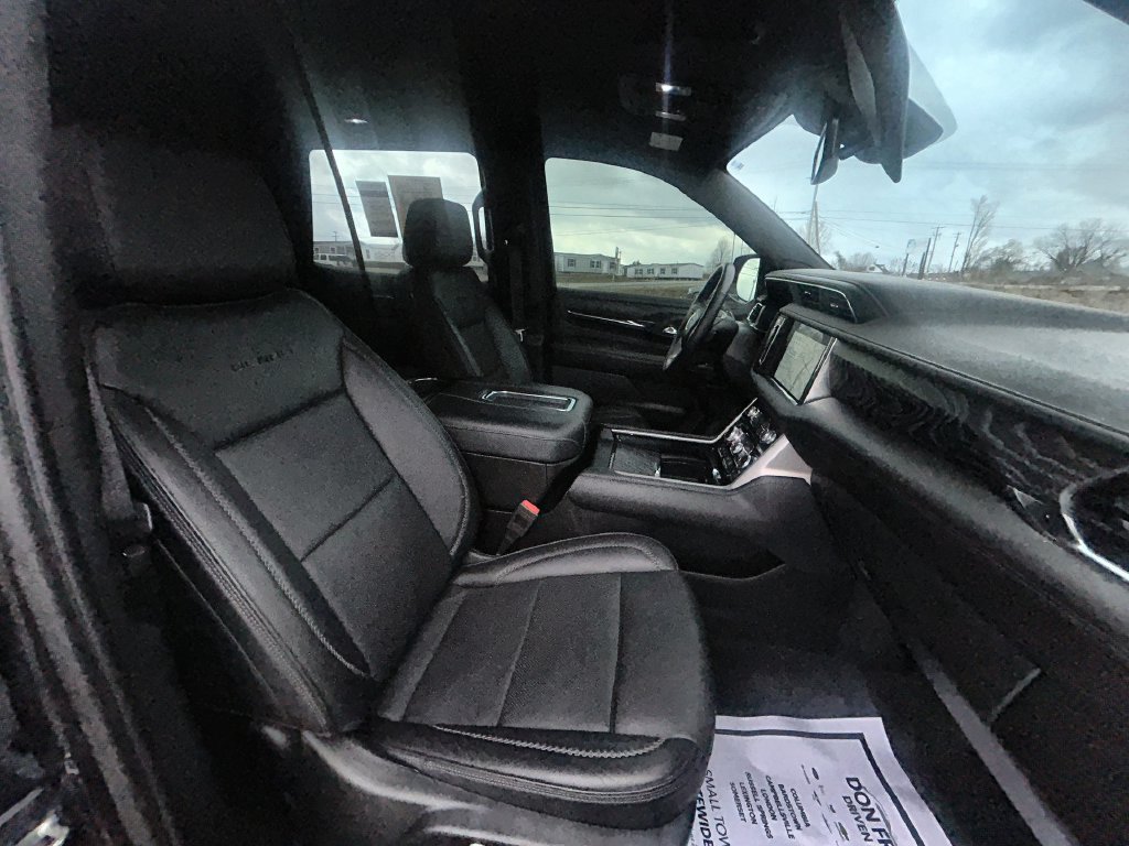 Used 2023 GMC Yukon Denali AWD/4WD image 14