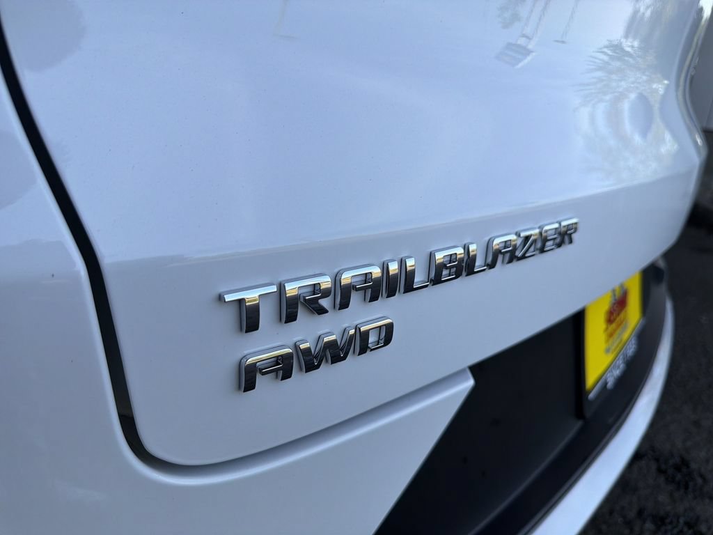 Certified 2023 Chevrolet TrailBlazer LT w/ Convenience Package AWD/4WD image 30