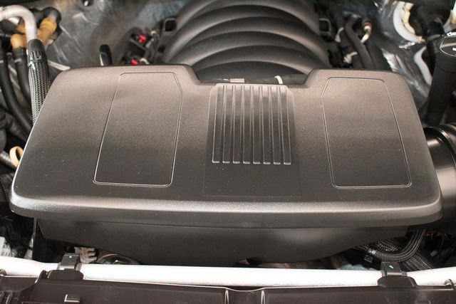 Used 2021 GMC Yukon XL SLT w/ SLT Luxury Plus Package RWD image 4
