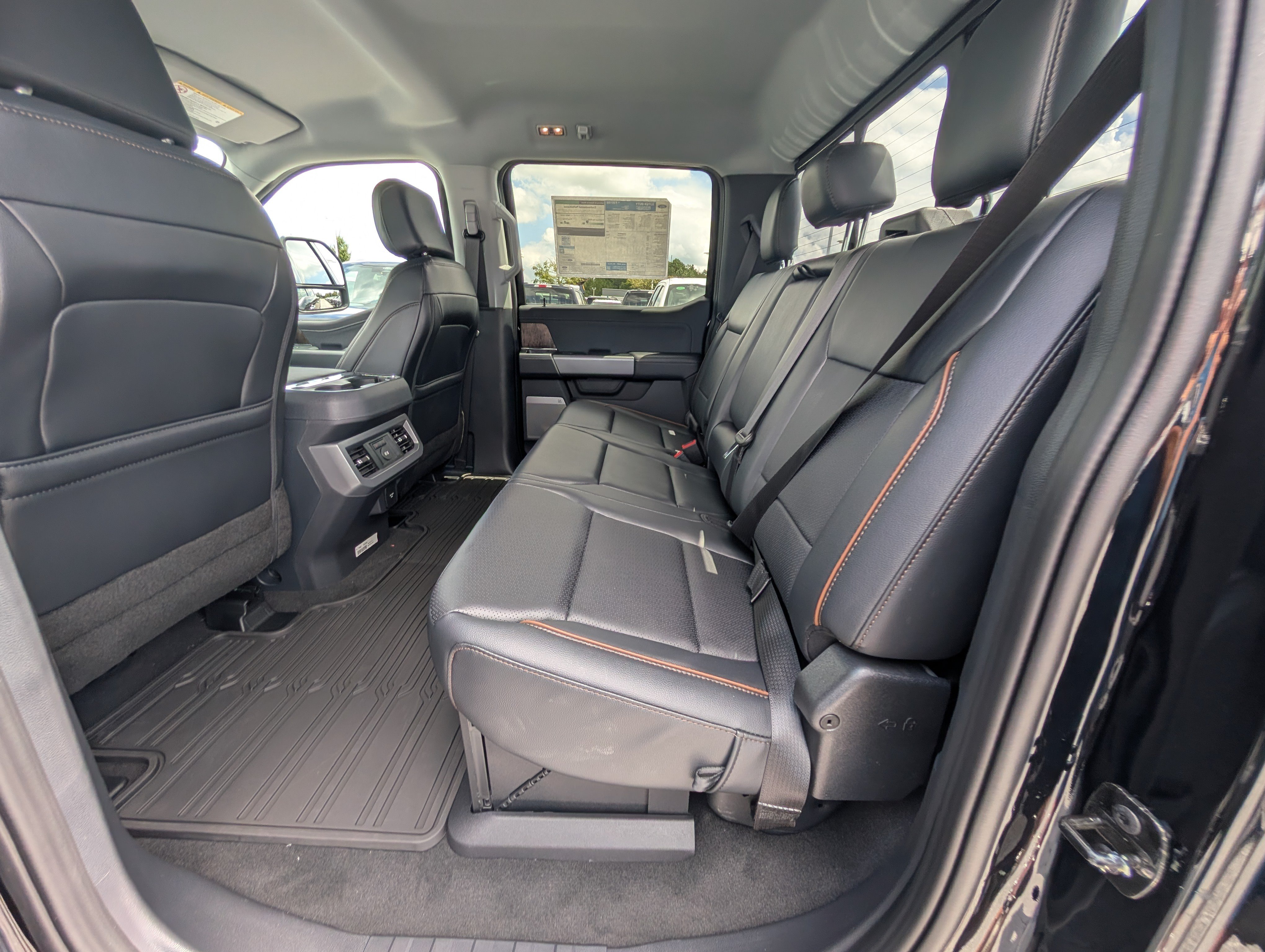 New 2026 Ford F250 Lariat w/ Lariat Premium Package AWD/4WD image 10