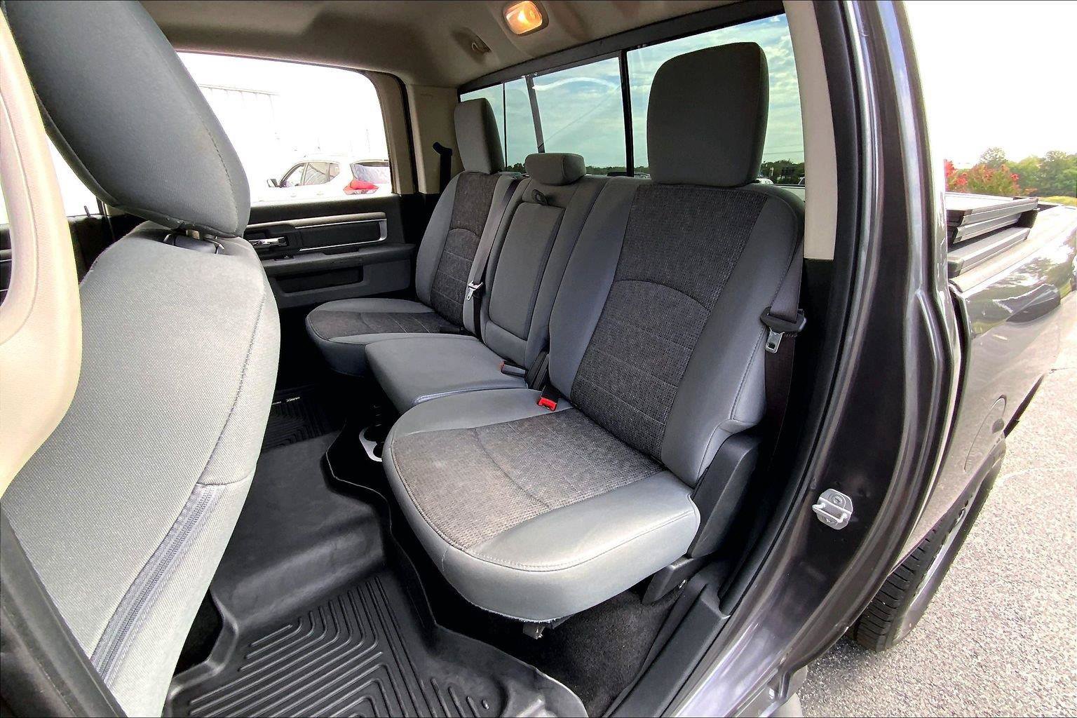 Used 2017 RAM 1500 Big Horn AWD/4WD image 23