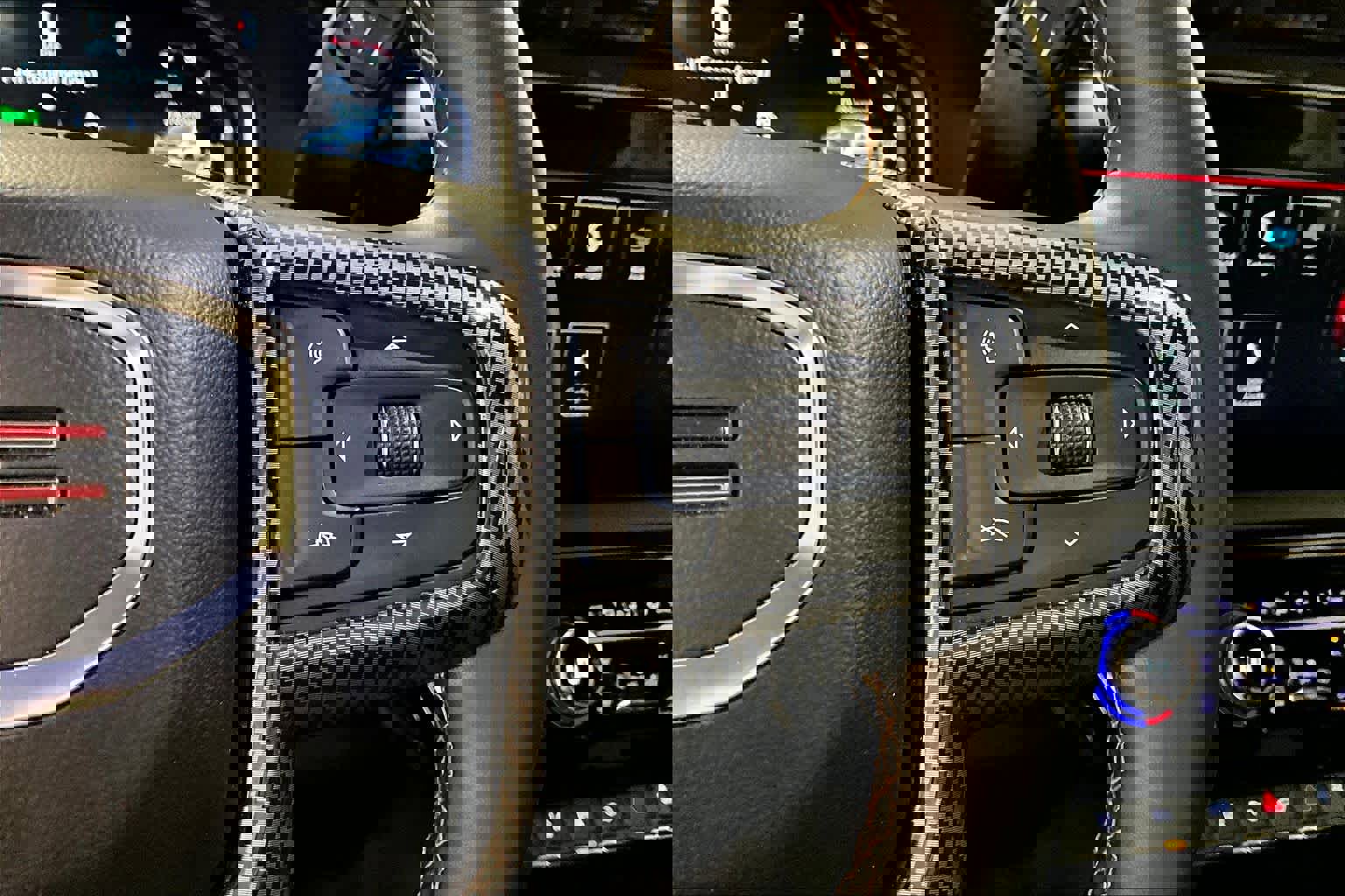 Used 2025 GMC Sierra 2500 AT4 w/ AT4 Premium Plus Package image 48