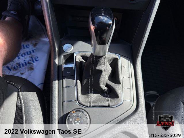 Used 2022 Volkswagen Taos SE w/ Panoramic Sunroof Package image 23