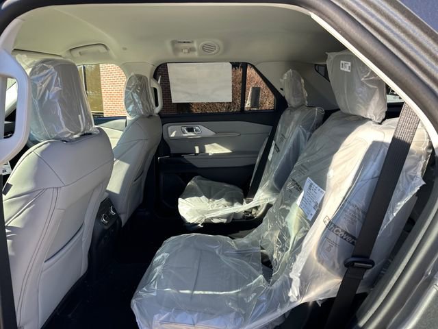New 2026 Ford Explorer Active w/ Active Comfort Package AWD/4WD image 10