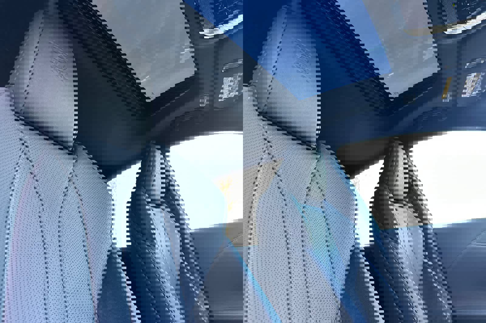 Used 2024 Lexus RX 500h F Sport w/ Convenience Package image 18