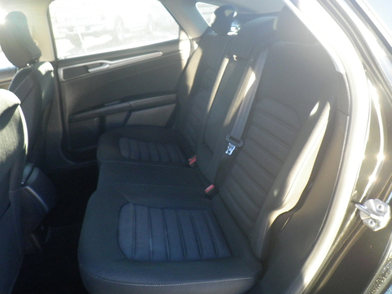 Used 2017 Ford Fusion SE image 17